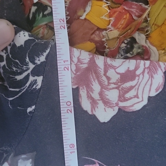 Torrid Women's Foral Flowy High Low Short Sleeve Top Size 00 M-L - Picture 8 of 10